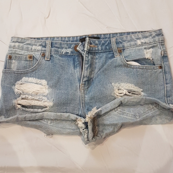 Forever 21 Pants - Demin shorts Forever 21 Pants - Demin shorts